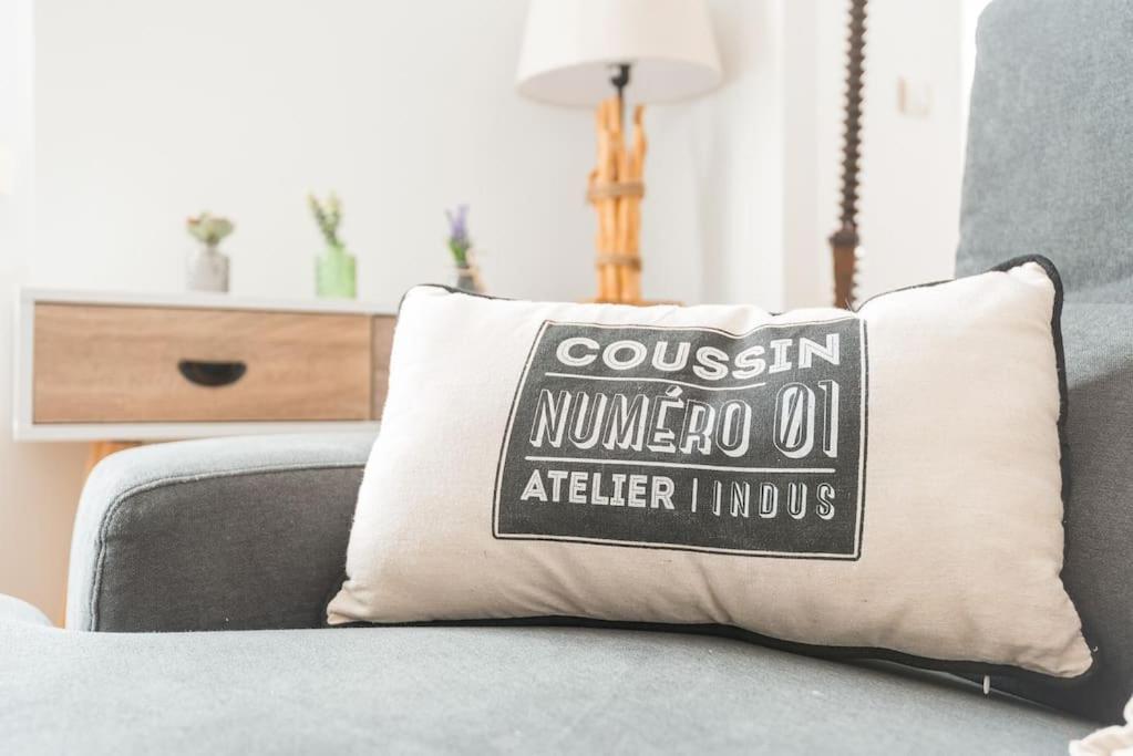 Le Terminus Lägenhet Angers Exteriör bild